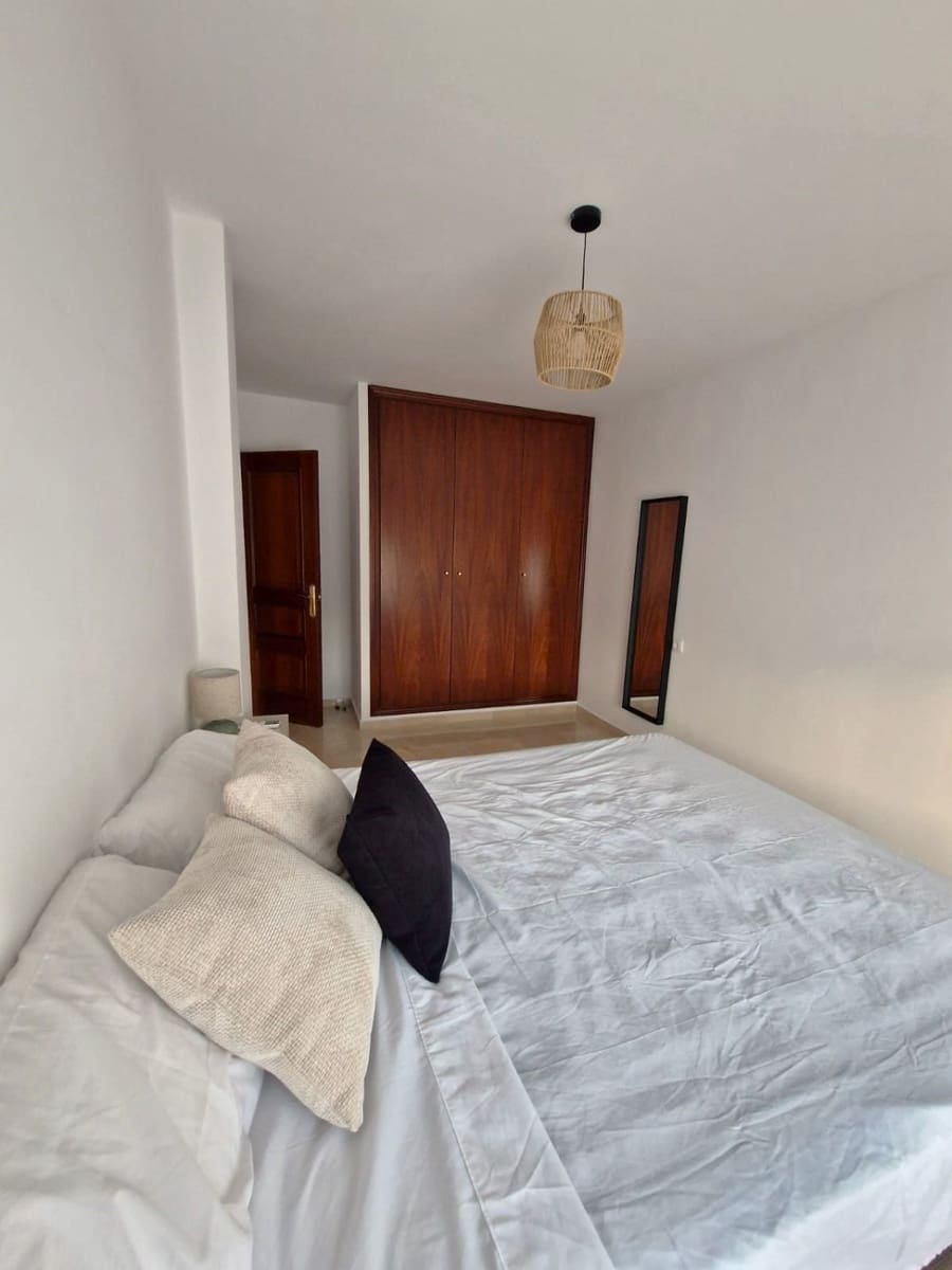 3 soverom Hus til leie i Guadiaro med svømmebasseng - € 1 000 (Ref: 9185709)