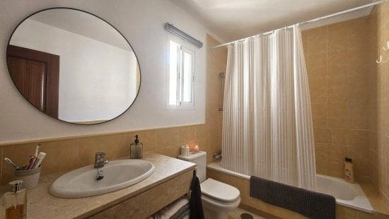 3 soverom Hus til leie i Guadiaro med svømmebasseng - € 1 000 (Ref: 9185709)
