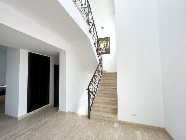 4 soveværelse Villa til leje i Manilva - € 8.000 (Ref: 9233104)