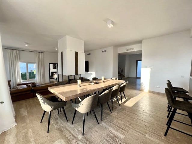 4 bedroom Villa for rent in Manilva - € 8,000 (Ref: 9233104)