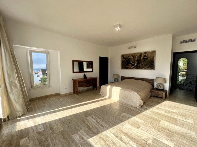 4 soveværelse Villa til leje i Manilva - € 8.000 (Ref: 9233104)