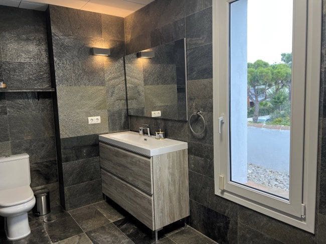 4 soveværelse Villa til leje i Manilva - € 8.000 (Ref: 9233104)