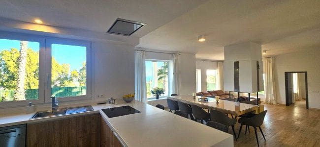 4 soveværelse Villa til leje i Manilva - € 8.000 (Ref: 9233104)