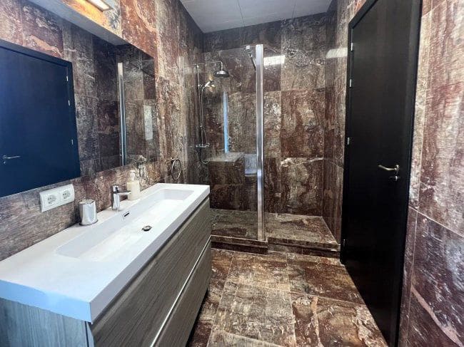 4 soveværelse Villa til leje i Manilva - € 8.000 (Ref: 9233104)