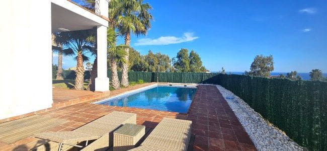 4 soveværelse Villa til leje i Manilva - € 8.000 (Ref: 9233104)