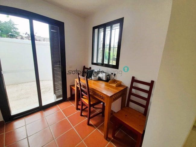 4 soveværelse Byhus til leje i Sotogrande - € 1.700 (Ref: 9243481)