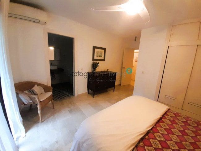 4 soveværelse Byhus til leje i Sotogrande - € 1.700 (Ref: 9243481)