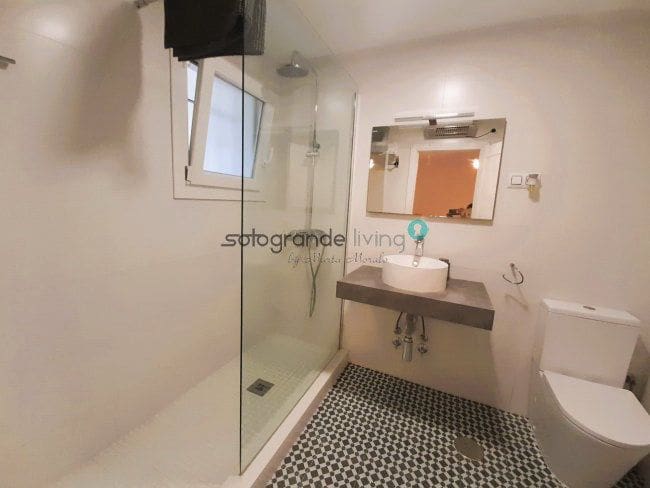 4 soveværelse Byhus til leje i Sotogrande - € 1.700 (Ref: 9243481)