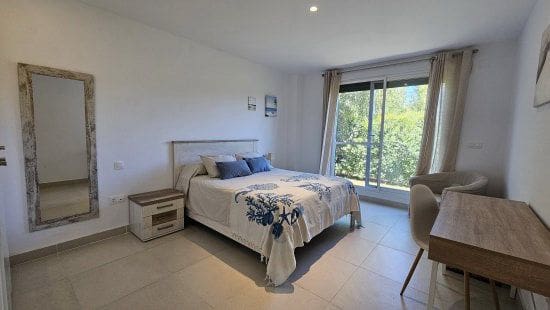 5 slaapkamer Appartement te huur in Sotogrande - € 3.600 (Ref: 9264723)