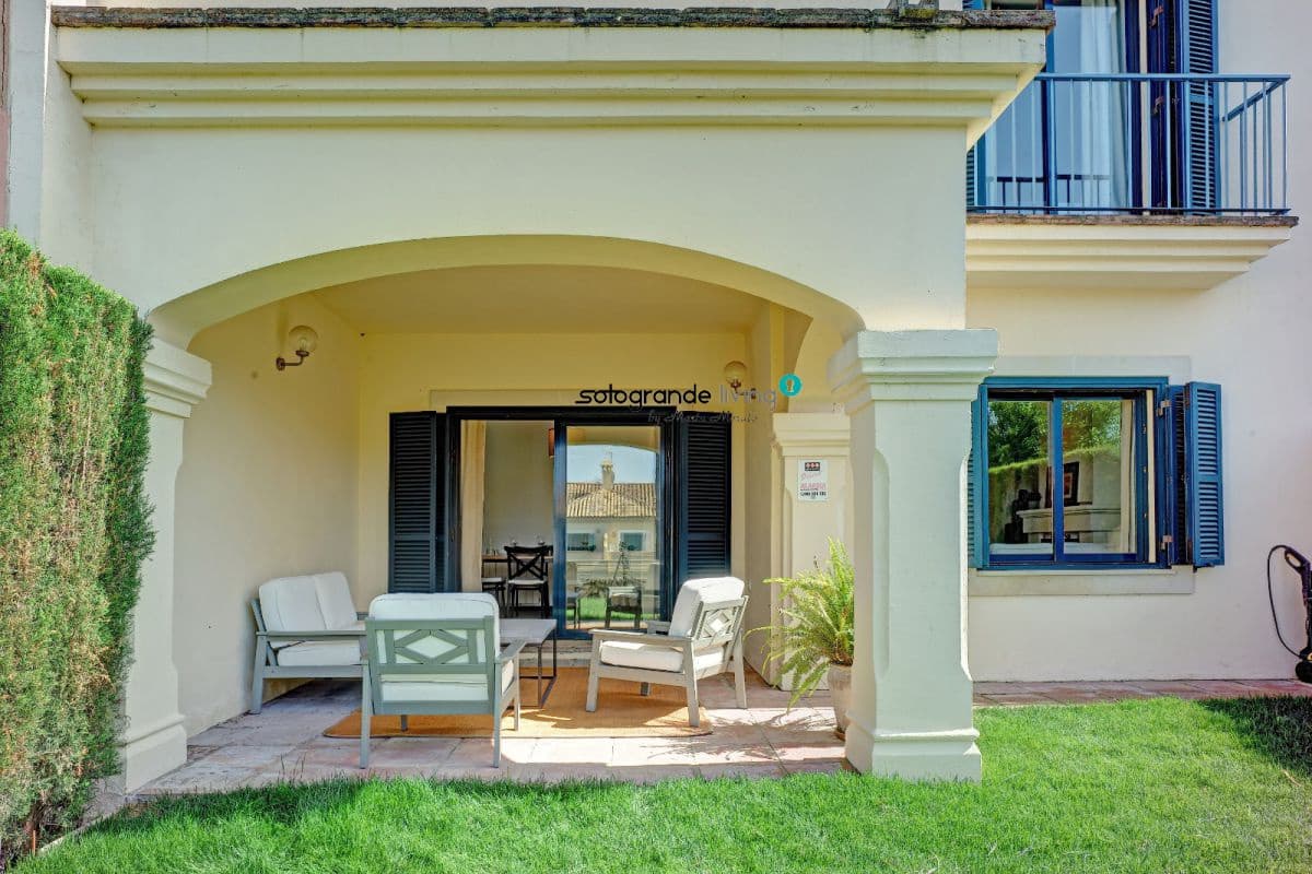 4 bedroom Townhouse for rent in Sotogrande - € 1,800 (Ref: 9322097)