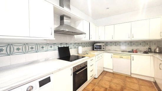 4 bedroom Townhouse for rent in Sotogrande Costa, San Roque - € 1,800 (Ref: 9326703)