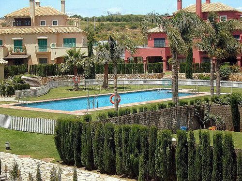 4 bedroom Townhouse for rent in Sotogrande Costa, San Roque - € 1,800 (Ref: 9326703)