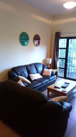 2 Zimmer Haus zu vermieten in La Alcaidesa - 1.200 € (Ref: 9335302)