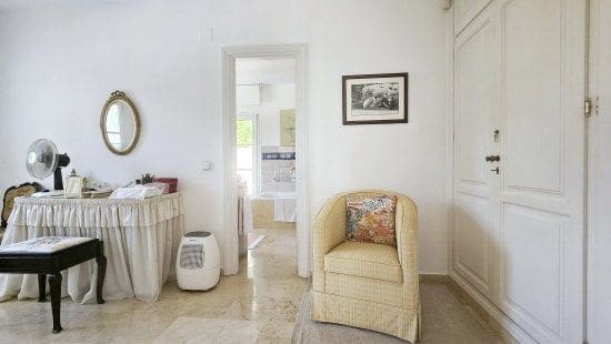 4 bedroom Villa for sale in Sotogrande - € 1,250,000 (Ref: 9353796)