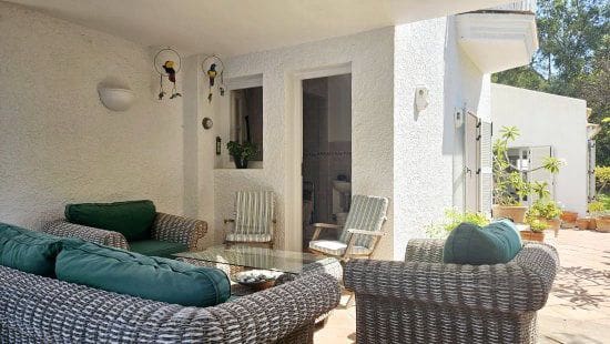 4 bedroom Villa for sale in Sotogrande - € 1,250,000 (Ref: 9353796)