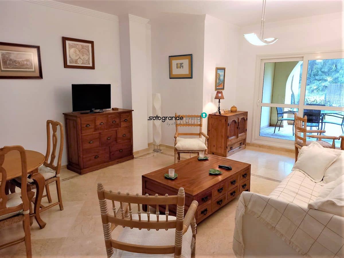 1 slaapkamer Appartement te koop in Pueblo Nuevo de Guadiaro met garage - € 270.000 (Ref: 9353798)