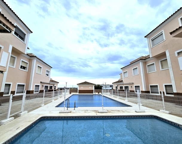 2 makuuhuone Huoneisto myytävänä paikassa Torreguadiaro, San Roque - 215 000 € (Ref: 9353799)