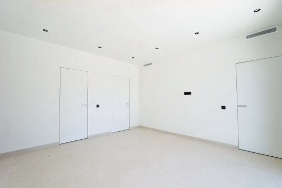 3 Zimmer Villa zu verkaufen in Sotogrande mit Garage - 2.580.000 € (Ref: 9386098)