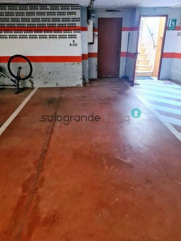 3 soveværelse Lejlighed til salg i Sotogrande med garage - € 410.000 (Ref: 9386099)