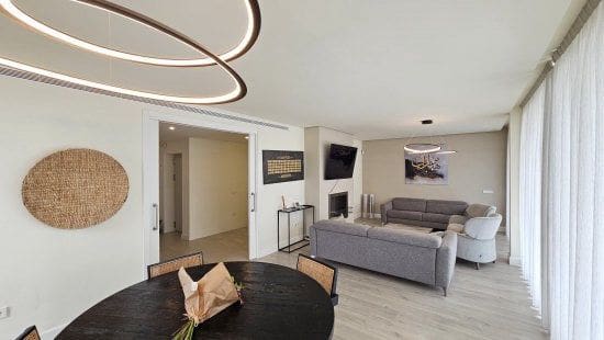 4 chambre Villa/Maison à vendre à Sotogrande, San Roque avec garage - 940 000 € (Ref: 9396328)