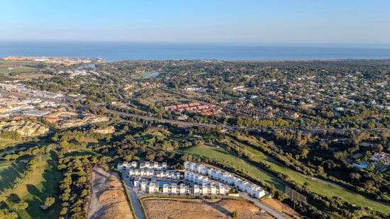 4 bedroom Villa for sale in Sotogrande with garage - € 940,000 (Ref: 9396328)