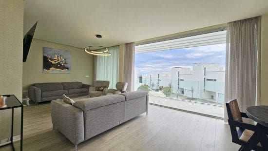 4 bedroom Villa for sale in Sotogrande with garage - € 940,000 (Ref: 9396328)