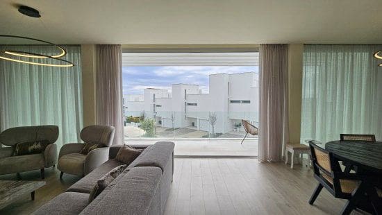 4 bedroom Villa for sale in Sotogrande with garage - € 940,000 (Ref: 9396328)