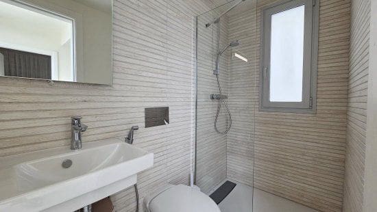 4 bedroom Villa for sale in Sotogrande with garage - € 940,000 (Ref: 9396328)