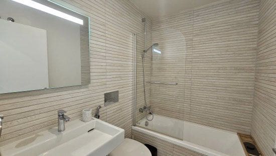 4 bedroom Villa for sale in Sotogrande with garage - € 940,000 (Ref: 9396328)