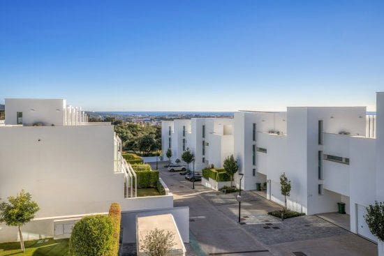 4 bedroom Villa for sale in Sotogrande with garage - € 940,000 (Ref: 9396328)