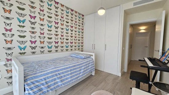 4 bedroom Villa for sale in Sotogrande with garage - € 940,000 (Ref: 9396328)