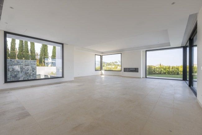 8 bedroom Villa for sale in Sotogrande - € 6,975,000 (Ref: 9398731)