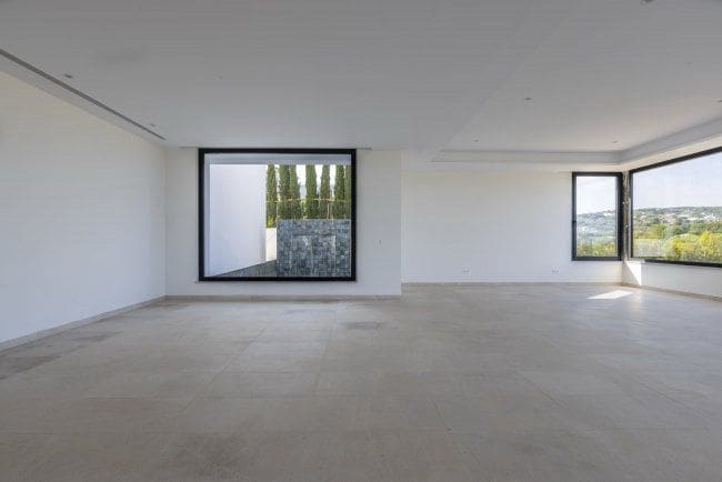 8 bedroom Villa for sale in Sotogrande - € 6,975,000 (Ref: 9398731)