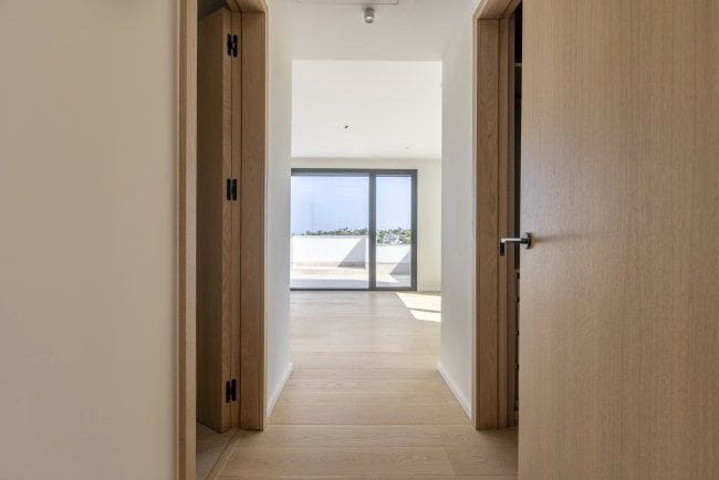 8 bedroom Villa for sale in Sotogrande - € 6,975,000 (Ref: 9398731)