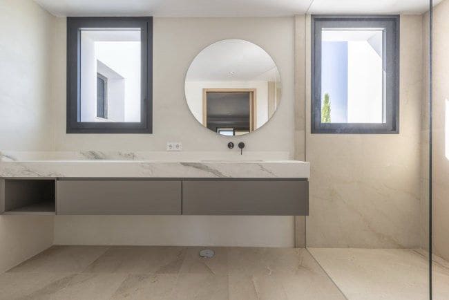 8 bedroom Villa for sale in Sotogrande - € 6,975,000 (Ref: 9398731)