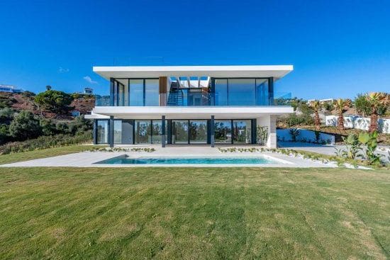 5 bedroom Villa for sale in Sotogrande - € 3,350,000 (Ref: 9400665)