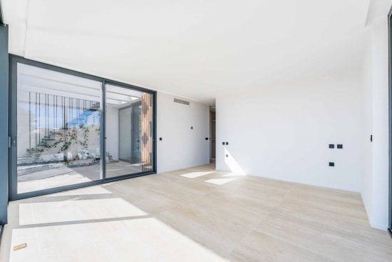 5 bedroom Villa for sale in Sotogrande - € 3,350,000 (Ref: 9400665)