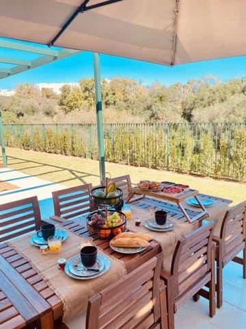 5 Zimmer Apartment zu verkaufen in Sotogrande, San Roque - 875.000 € (Ref: 9431571)