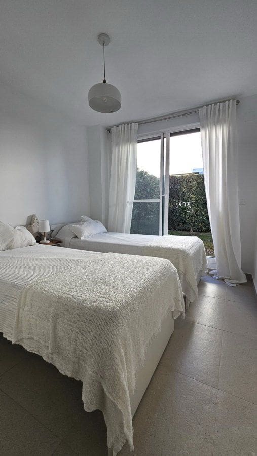 5 Zimmer Apartment zu verkaufen in Sotogrande - 875.000 € (Ref: 9431571)