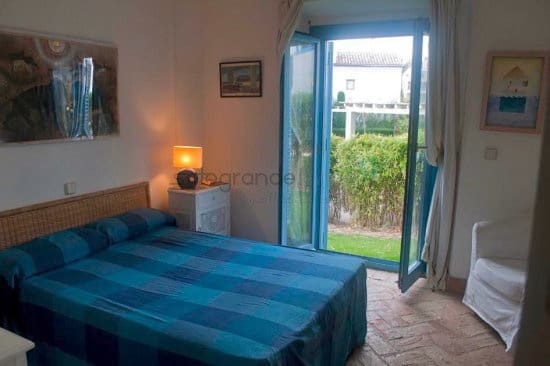 5 bedroom Townhouse for rent in Sotogrande, San Roque - € 3,000 (Ref: 9436975)