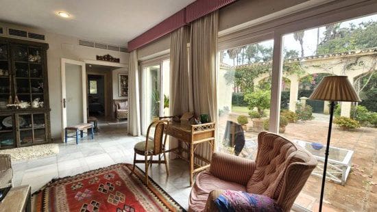 5 Zimmer Villa zu verkaufen in Sotogrande - 995.000 € (Ref: 9439728)