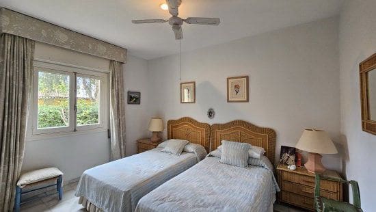 5 Zimmer Villa zu verkaufen in Sotogrande - 995.000 € (Ref: 9439728)