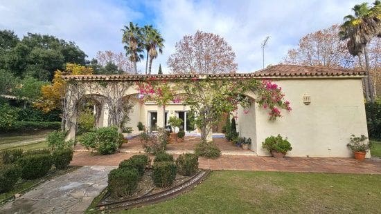 5 Zimmer Villa zu verkaufen in Sotogrande - 995.000 € (Ref: 9439728)