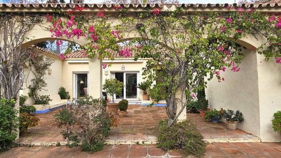 5 Zimmer Villa zu verkaufen in Sotogrande - 995.000 € (Ref: 9439728)