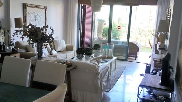 3 soverom Leilighet til leie i Sotogrande, San Roque med garasje - € 2 500 (Ref: 9455971)
