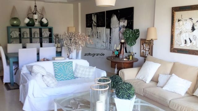 3 soverom Leilighet til leie i Sotogrande, San Roque med garasje - € 2 500 (Ref: 9455971)