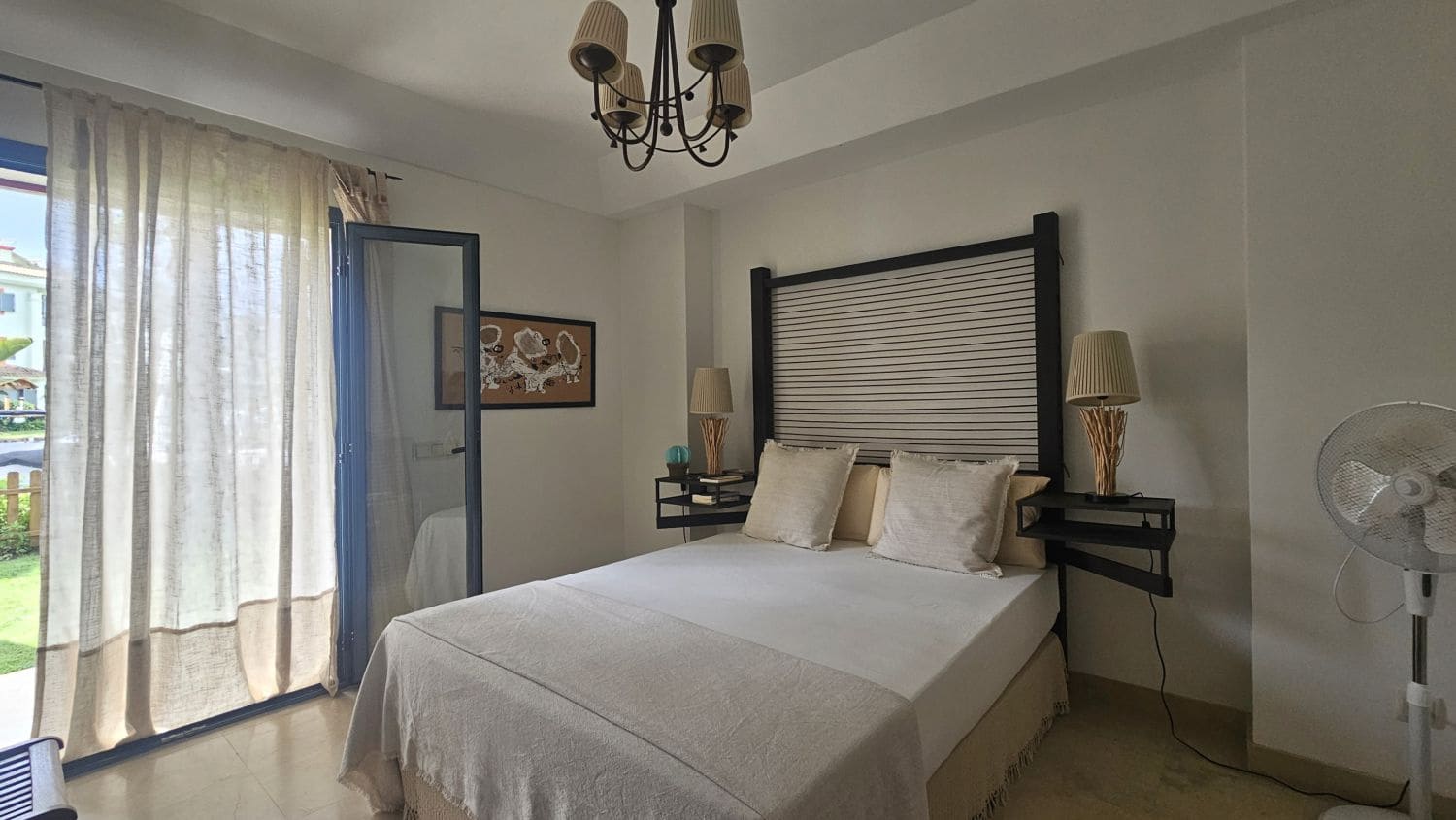 3 quarto Apartamento para arrendar em Sotogrande com garagem - 3 000 € (Ref: 9455971)