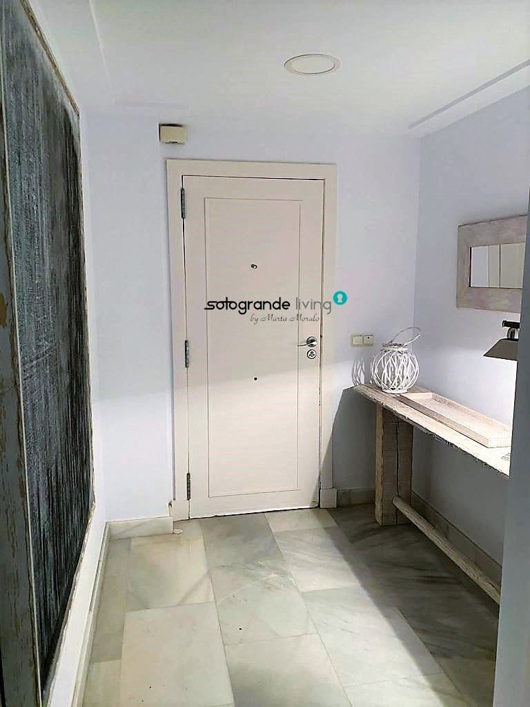 3 soveværelse Lejlighed til leje i Sotogrande med garage - € 2.300 (Ref: 9561450)