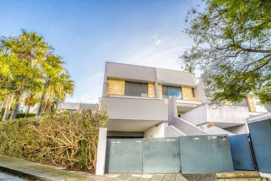 4 bedroom Villa for sale in San Enrique de Guadiaro - € 850,000 (Ref: 9561451)