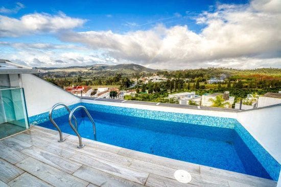 4 bedroom Villa for sale in San Enrique de Guadiaro - € 850,000 (Ref: 9561451)